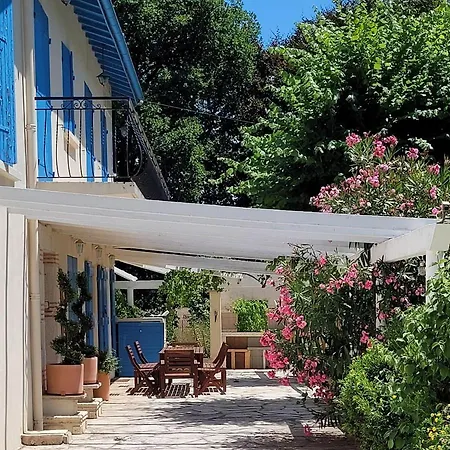 La Maison Des Eaux 3* Saint-Jean-de-Thurac