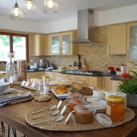 La Maison Des Eaux Alojamento de Acomodação e Pequeno-almoço 3*