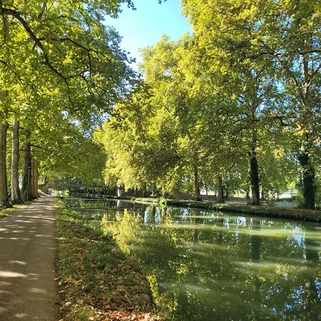 Alojamento de Acomodação e Pequeno-almoço La Maison Des Eaux 3*
