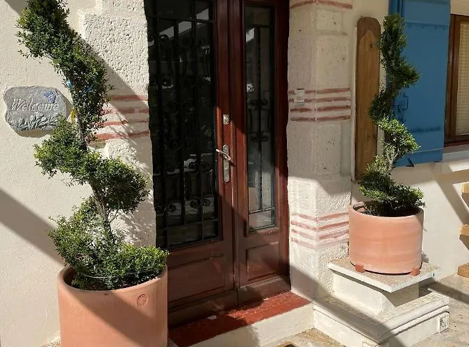 La Maison Des Eaux Bed and breakfast