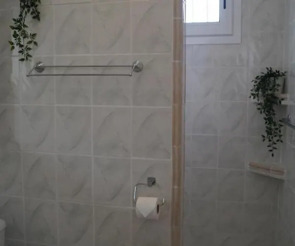 La Maison Des Eaux Bed and breakfast